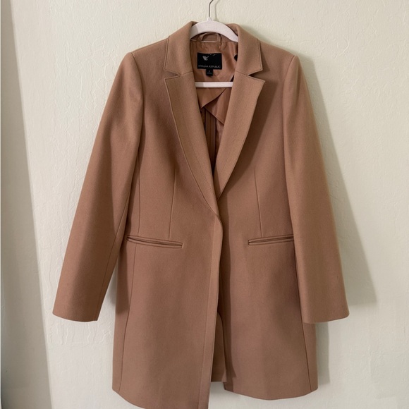Banana Republic Jackets & Blazers - Banana Republic Tan Women's Coat